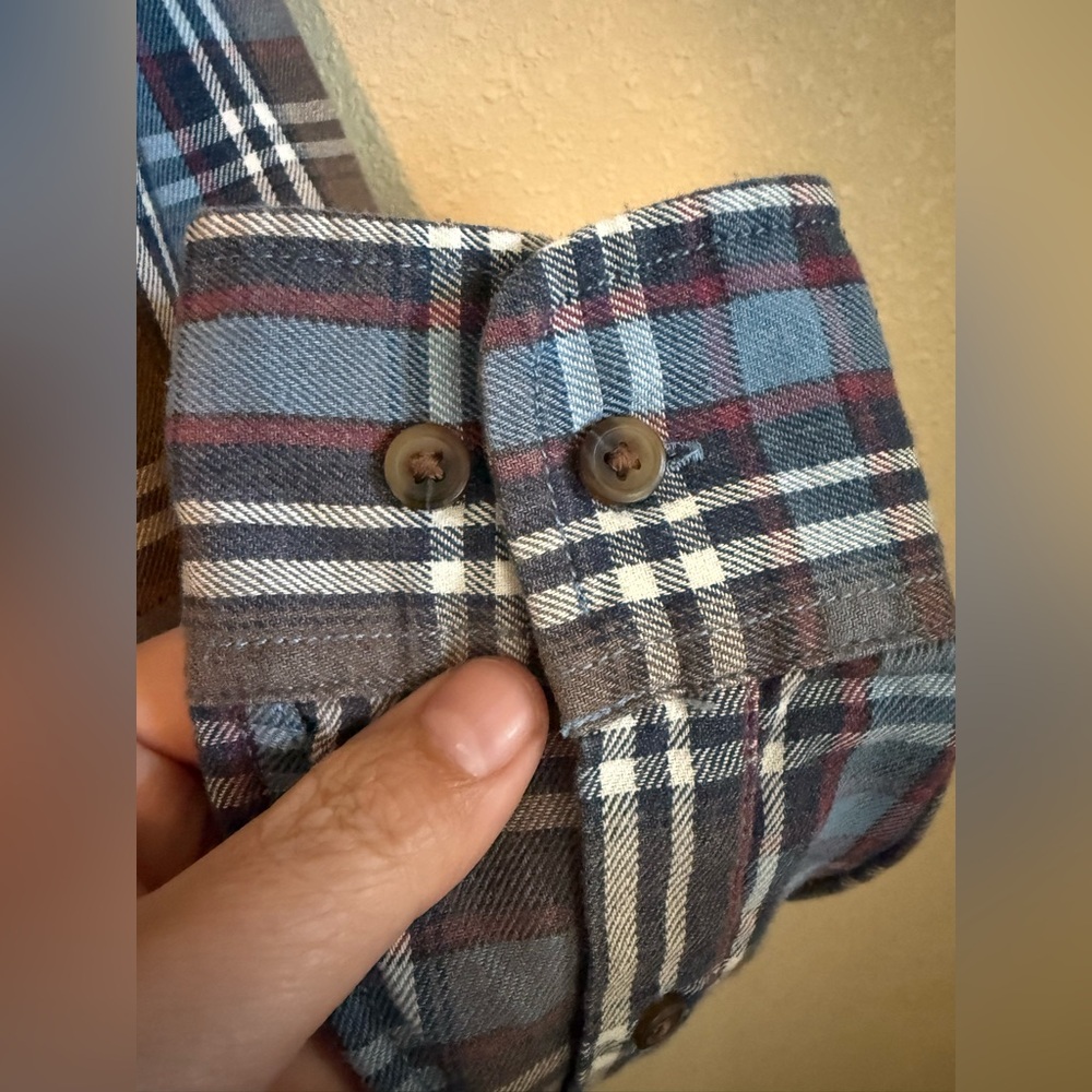 Roundtree & Yorke Outdoor Blue/Brown Plaid Men’s Button Down Flannel M - Picture 4 of 6